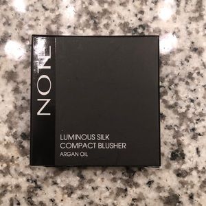 Note Luminous Silk Compact Blusher